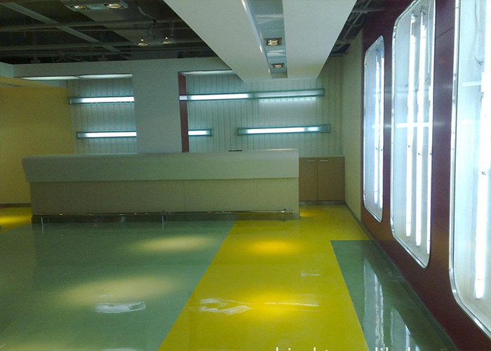 地坪有刷痕，我們有對(duì)策